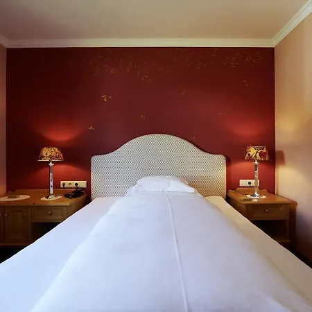 Hotel Alpenland - Feine Kleine 4*